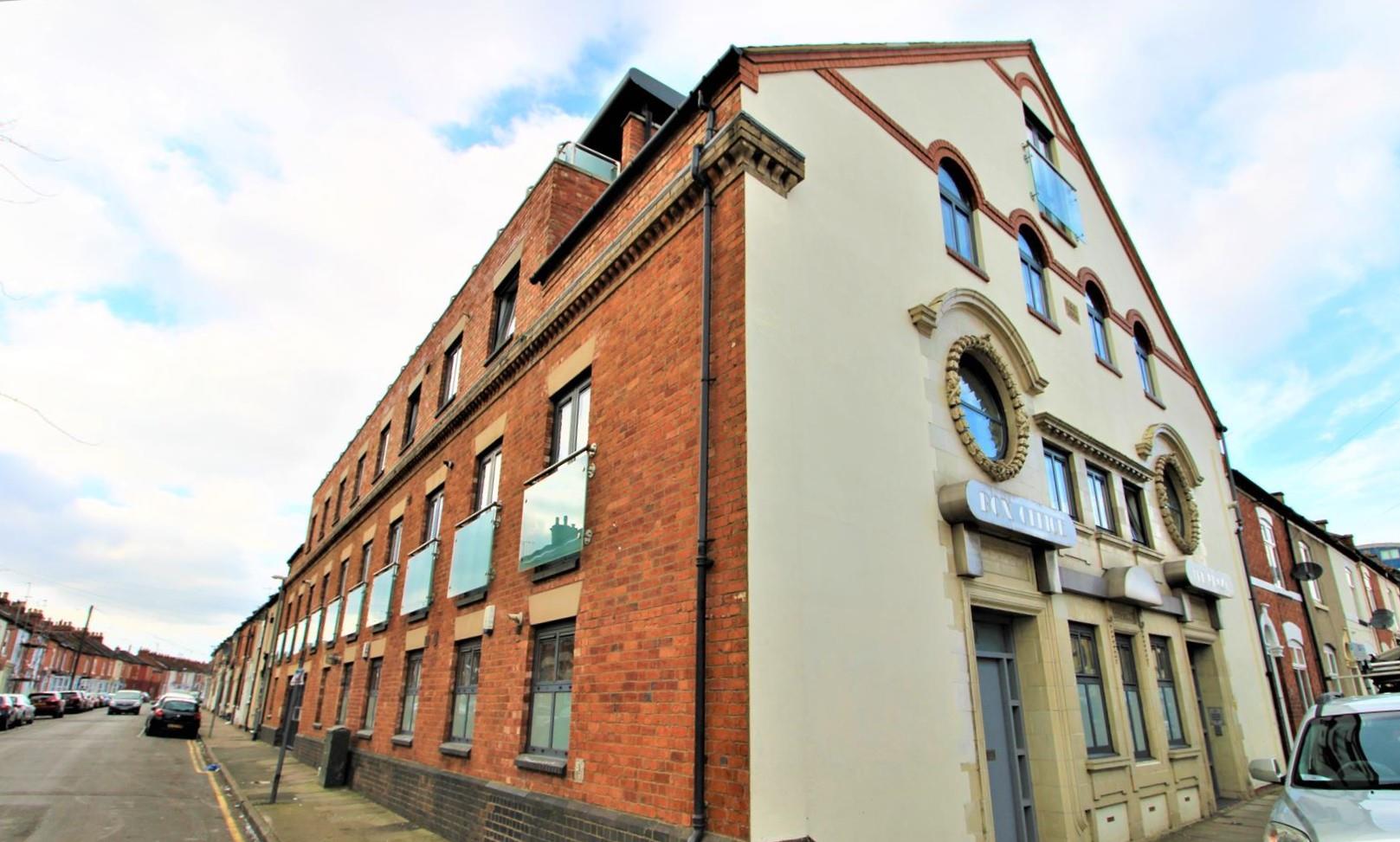 2 Bedroom Property For Sale in Northampton £155,000